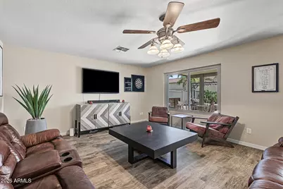 10609 W Daley Lane, Peoria, AZ 85383 - Photo 8
