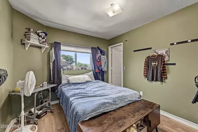 10609 W Daley Lane, Peoria, AZ 85383 - Photo 24