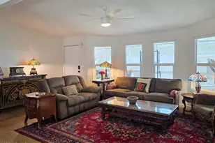 2233 E Behrend Dr, Phoenix, AZ 85024 - Photo 8