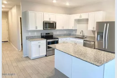 261 W Tropical Drive, Casa Grande, AZ 85122 - Photo 2