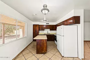 3824 N 86th Ln, Phoenix, AZ 85037 - Photo 8