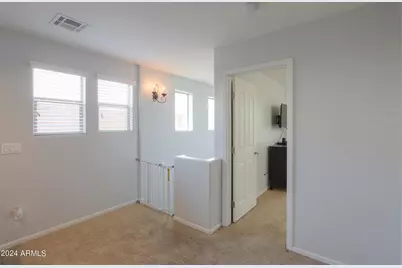 986 S Hawk Lane, Gilbert, AZ 85296 - Photo 20
