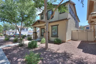 986 S Hawk Lane, Gilbert, AZ 85296 - Photo 4