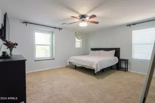 986 S Hawk Ln, Gilbert, AZ 85296 - Photo 24