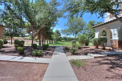 986 S Hawk Lane, Gilbert, AZ 85296 - Photo 38
