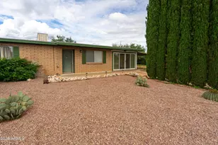 79 E Hawthorne St, Huachuca City, AZ 85616 - Photo 1