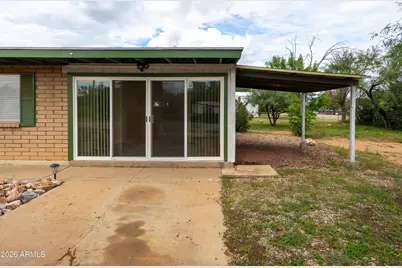 79 E Hawthorne Street, Huachuca City, AZ 85616 - Photo 2