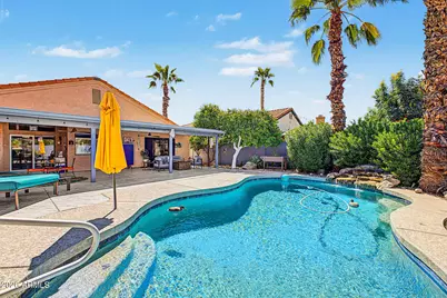322 E Hearne Way, Gilbert, AZ 85234 - Photo 2