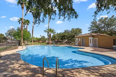 2680 N 73rd Gln Glen, Phoenix, AZ 85035 - Photo 2