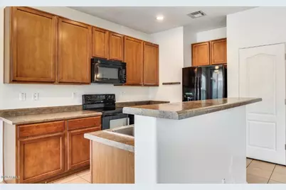 4813 N 108th Avenue, Phoenix, AZ 85037 - Photo 4