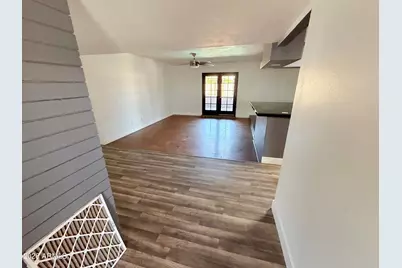 10037 N 43rd Avenue, Phoenix, AZ 85051 - Photo 2
