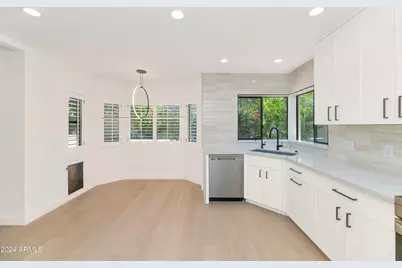 8030 E Via Sierra Drive, Scottsdale, AZ 85258 - Photo 10