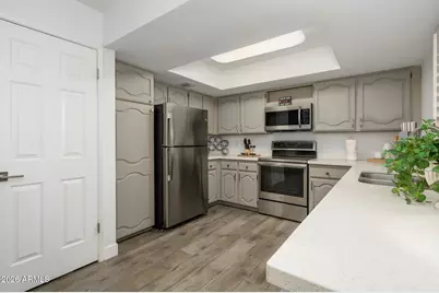 12212 N Paradise Village Parkway S #125, Phoenix, AZ 85032 - Photo 8