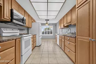 10806 W Pineaire Dr, Sun City, AZ 85351 - Photo 14