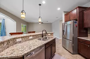 1813 W Straight Arrow Ln, Phoenix, AZ 85085 - Photo 10