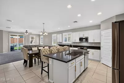 17986 W Fulton Street, Goodyear, AZ 85338 - Photo 2