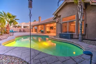 1676 E Glenhaven Dr, Phoenix, AZ 85048 - Photo 40