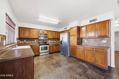 5613 S 51st Drive, Laveen, AZ 85339 - Photo 10