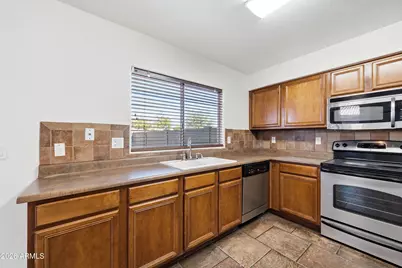 5613 S 51st Drive, Laveen, AZ 85339 - Photo 14