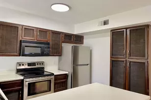 3301 W Muriel Dr, Phoenix, AZ 85053 - Photo 4