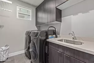 2825 N 42nd St, Phoenix, AZ 85008 - Photo 26