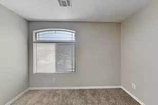 11218 W Mariposa Dr, Phoenix, AZ 85037 - Photo 10