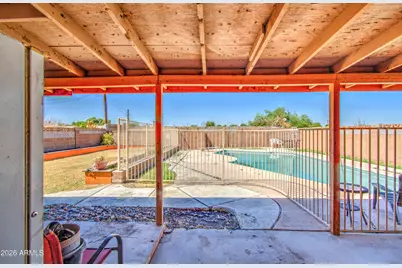 4738 N 40th Drive, Phoenix, AZ 85019 - Photo 36