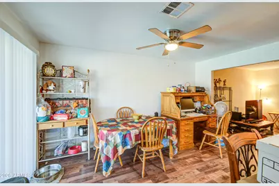 4738 N 40th Drive, Phoenix, AZ 85019 - Photo 14