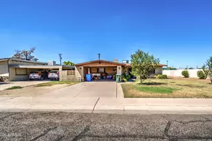 4738 N 40th Dr, Phoenix, AZ 85019 - Photo 1