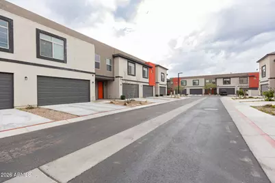 2950 N 38th Street #2, Phoenix, AZ 85018 - Photo 2