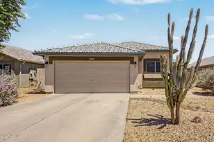 13558 W Saguaro Ln, Surprise, AZ 85374 - Photo 1