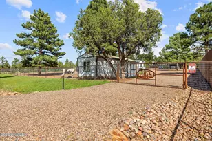 1087 Aspen Way, Show Low, AZ 85901 - Photo 16