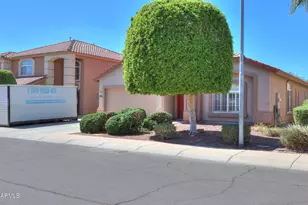13944 N 158th Ln, Surprise, AZ 85379 - Photo 4