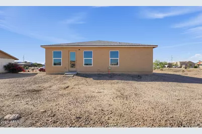 9380 W Collis Place, Arizona City, AZ 85123 - Photo 4