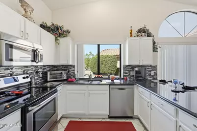 20009 N 94th Avenue, Peoria, AZ 85382 - Photo 18