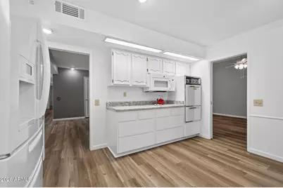 14830 N Cameo Drive, Sun City, AZ 85351 - Photo 12