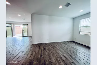 1659 W Paseo Way, Phoenix, AZ 85041 - Photo 12