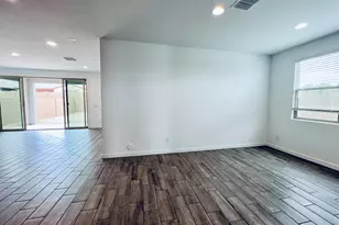 1659 W Paseo Way, Phoenix, AZ 85041 - Photo 12