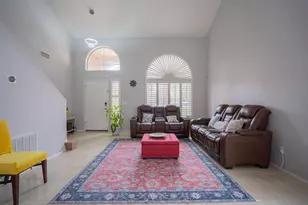 4613 E Desert Cactus St, Phoenix, AZ 85032 - Photo 4