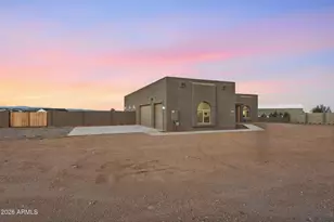 23008 W Peakview Rd, Wittmann, AZ 85361 - Photo 12