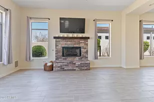 2224 E Fawn Dr, Phoenix, AZ 85042 - Photo 18