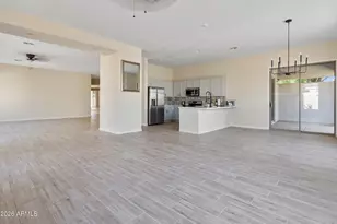 2224 E Fawn Dr, Phoenix, AZ 85042 - Photo 32