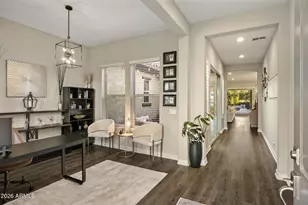 2939 E Crest Ln, Phoenix, AZ 85050 - Photo 24