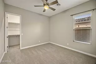 2939 E Crest Ln, Phoenix, AZ 85050 - Photo 34