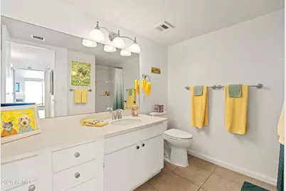 6644 N Majorca Lane E, Phoenix, AZ 85016 - Photo 32