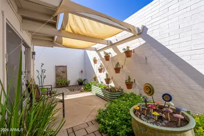 6644 N Majorca Lane E, Phoenix, AZ 85016 - Photo 38