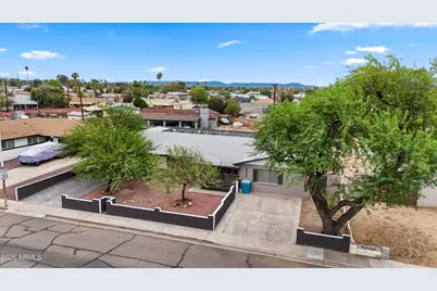 4035 W Orangewood Avenue, Phoenix, AZ 85051 - Photo 2
