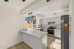 7633 W Wolf St, Phoenix, AZ 85033 - Photo 12