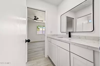 7633 W Wolf Street, Phoenix, AZ 85033 - Photo 20