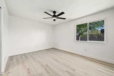 7633 W Wolf Street, Phoenix, AZ 85033 - Photo 18